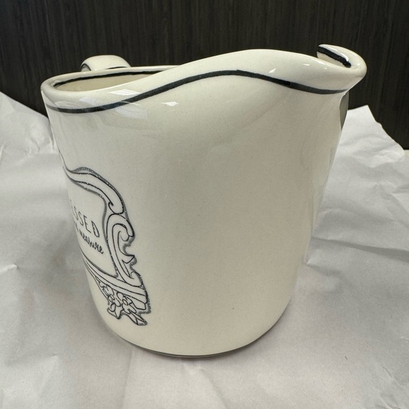 Katie Mandy Measuring Cup - Picture 3 of 11